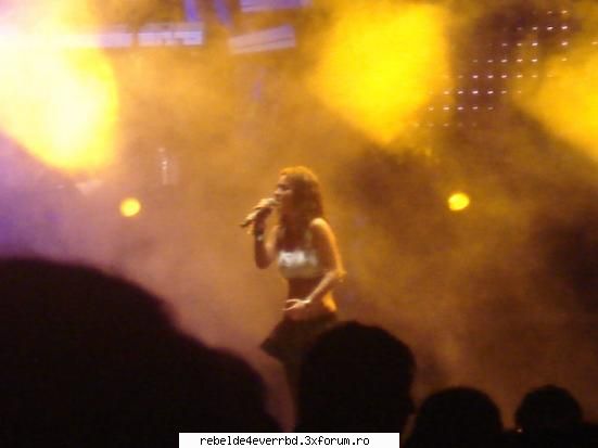 Annie--Poze - nu se vede prea bine..dar ;) va asigur k e - Annie