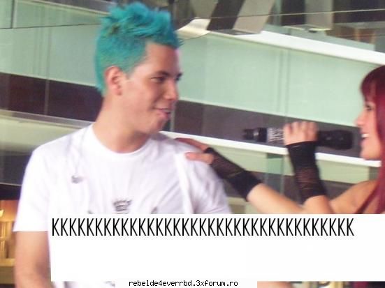 Chris--Poze - aqm e albastru....doamne...ce bine ii sta:X:X - Christian