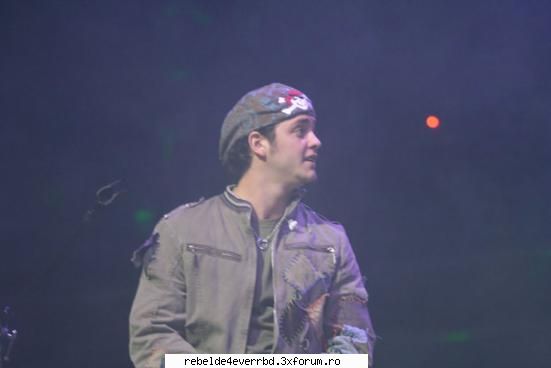 Ucker--Poze - ce basca are:X:X - Christopher