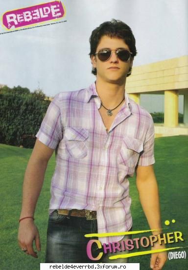Ucker--Poze - he he..ce ochelari shukari ai mey chris mey:);) - Christopher